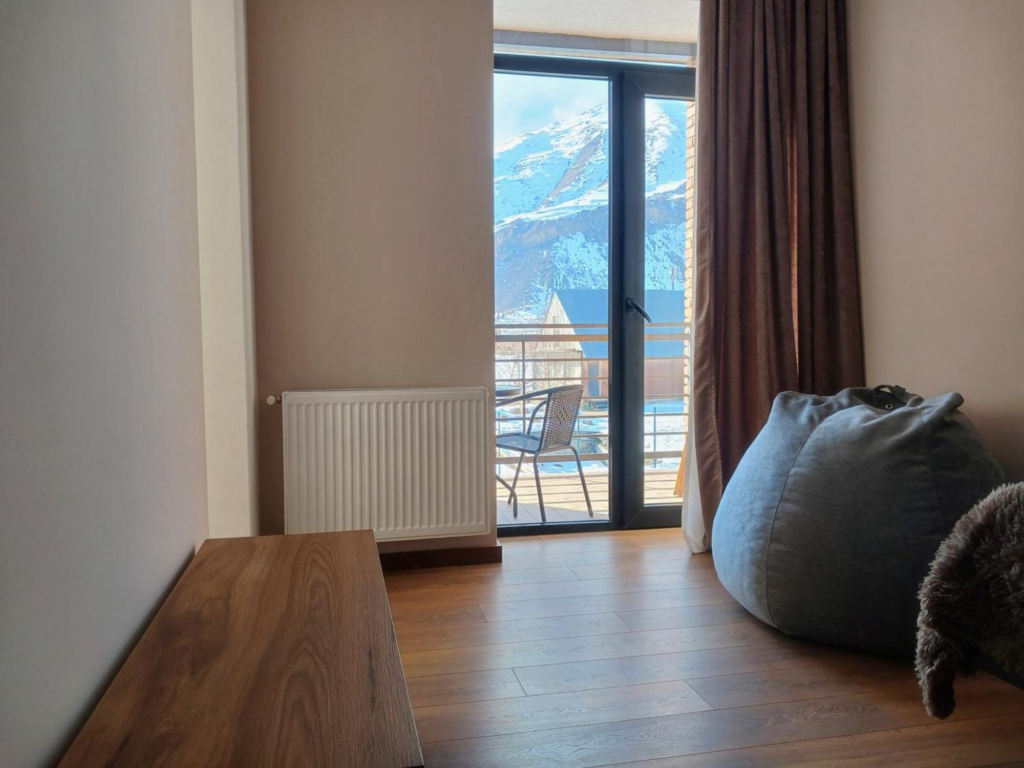 Agre Kazbegi Hotell Achkhoti Eksteriør bilde