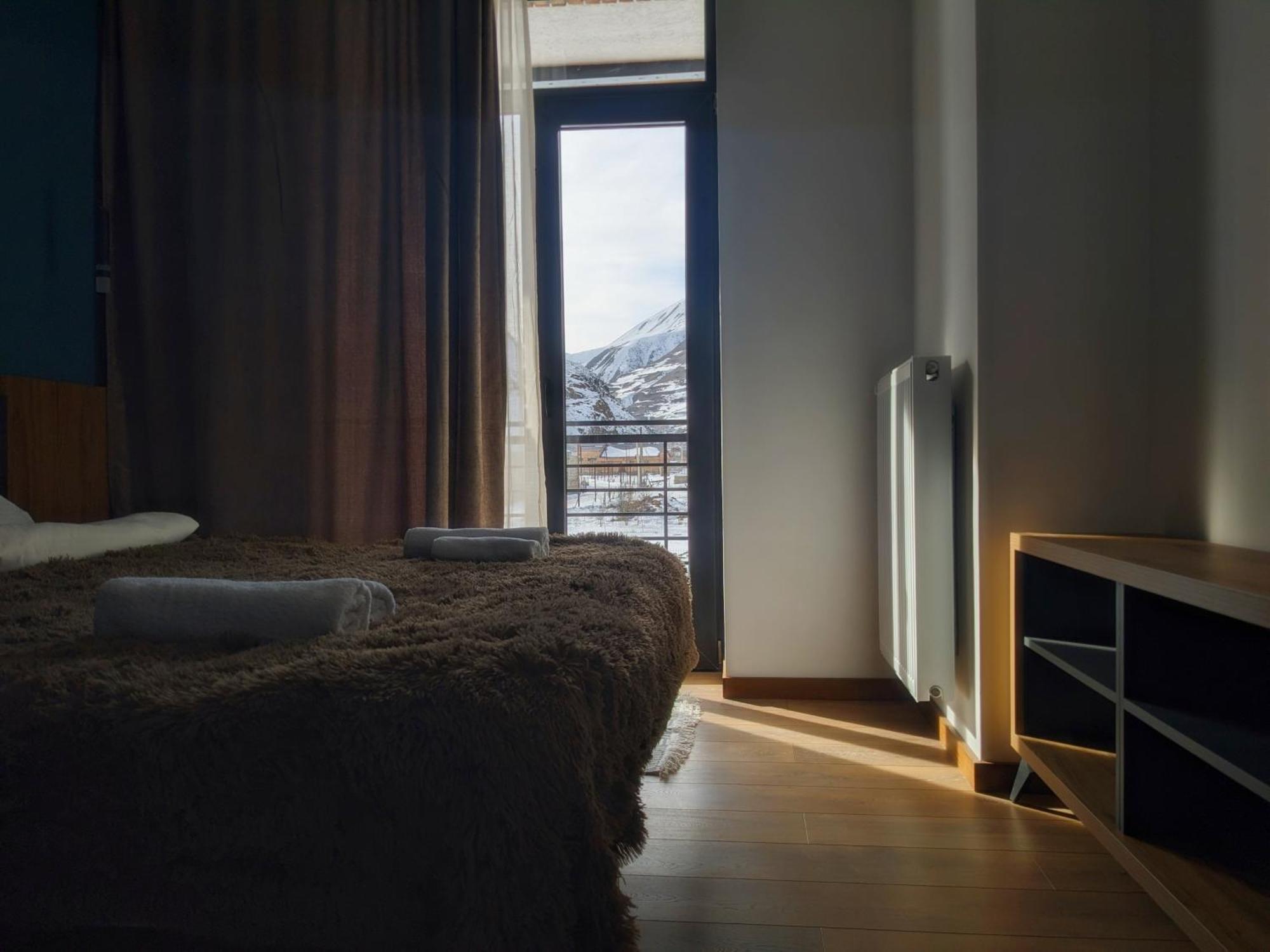 Agre Kazbegi Hotell Achkhoti Eksteriør bilde