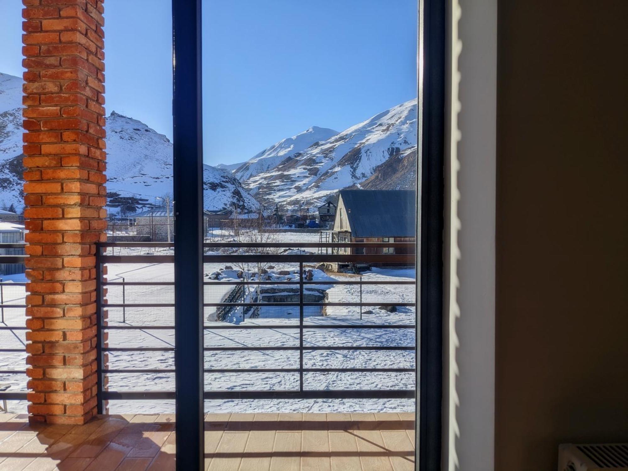 Agre Kazbegi Hotell Achkhoti Eksteriør bilde