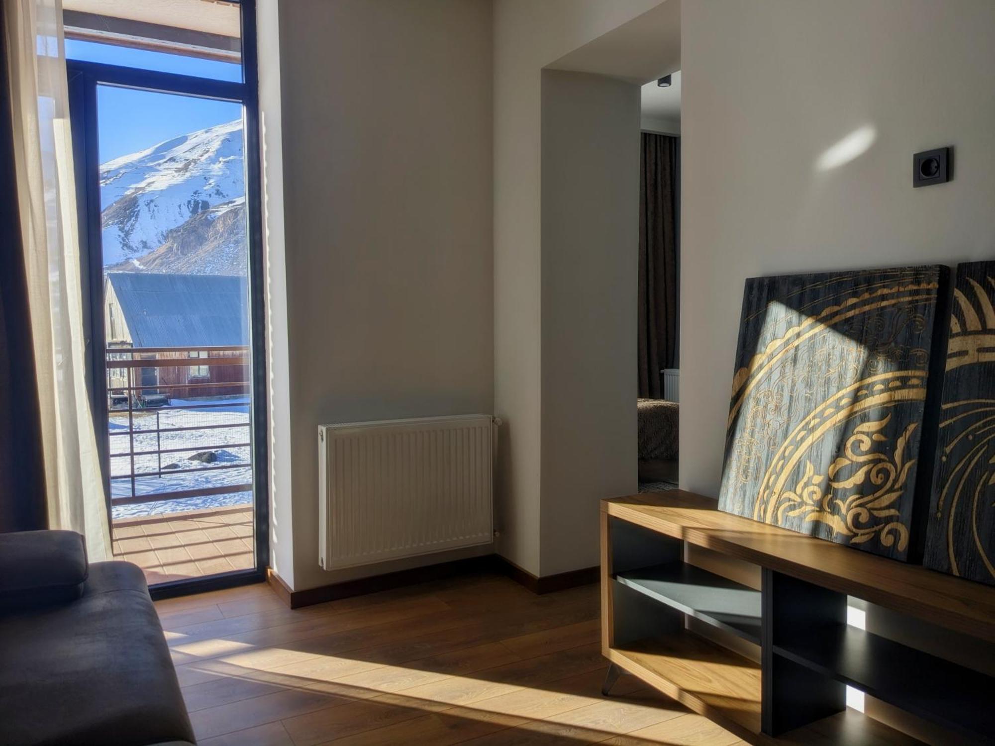 Agre Kazbegi Hotell Achkhoti Eksteriør bilde